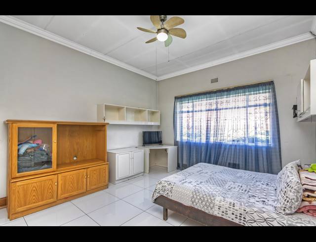 4 BEDROOM FREESTANDING FOR SALE IN HIGHLANDS NORTH